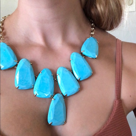 Kendra Scott Harlow Gold Statement Necklace - Picture 5 of 5